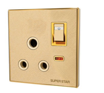 ULTIMA GOLD 3 PIN ROUND SOCKET WITH SWITCH